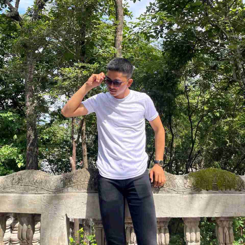 Khmeng khmer Profile Picture