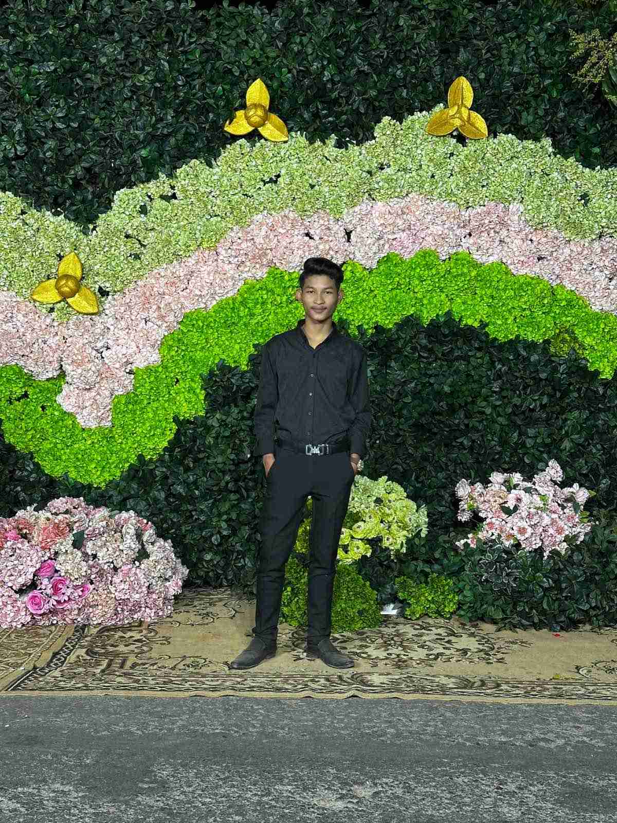 pozz Rong Profile Picture