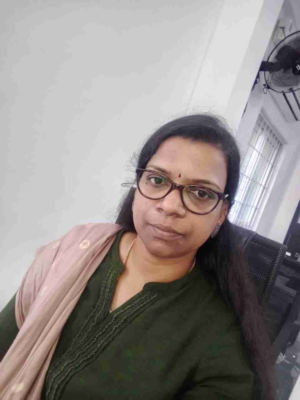 deepa sreegi Profile Picture