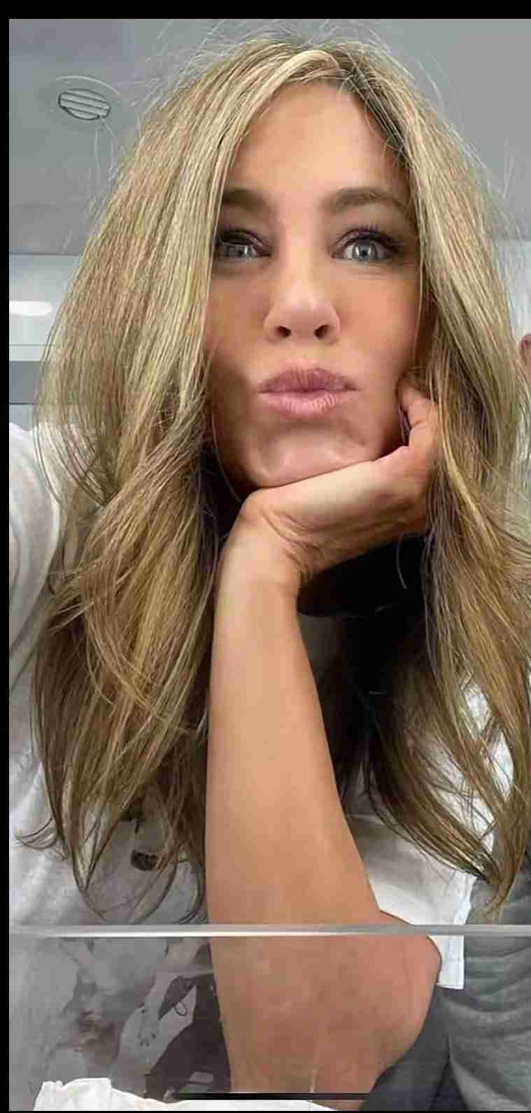 Jennifer Aniston? Profile Picture