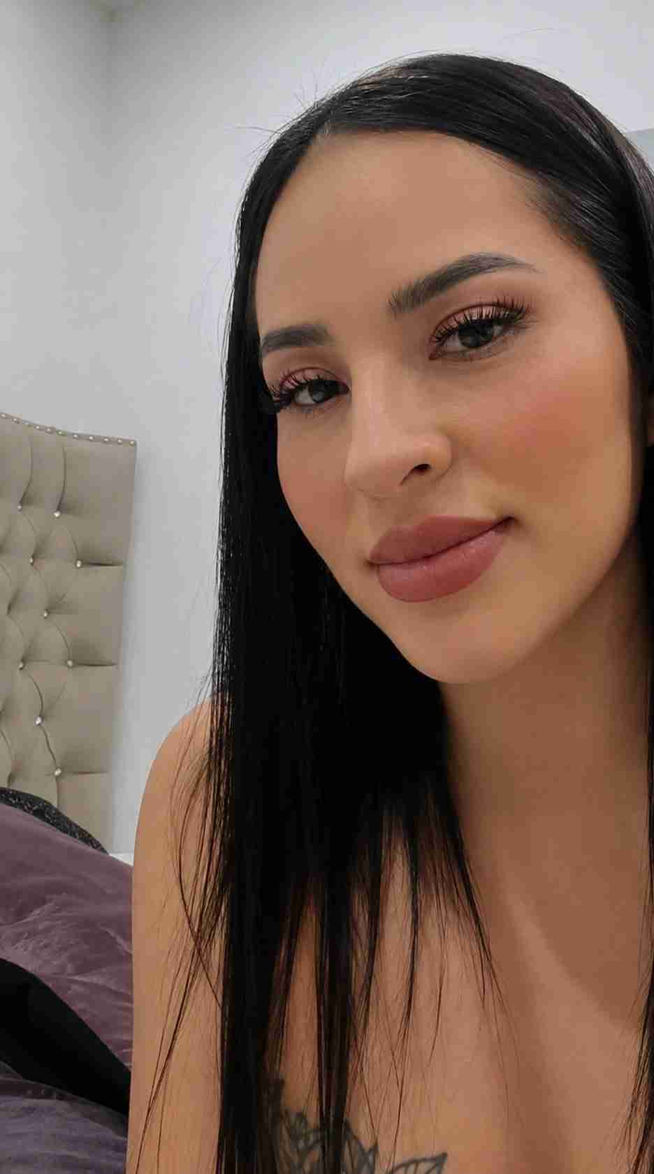 Karla Bustillos Profile Picture